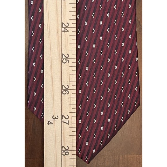 Club Room Burgundy 100% Silk Men’s Neck Tie Made In Usa - Picture 5 of 10